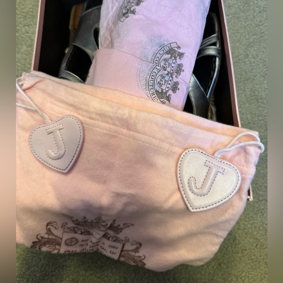 Juicy Couture Gunmetal Sandals Sz 5.5